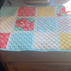 Placemats there are 4 sold